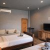 Standard Twin Room (10)